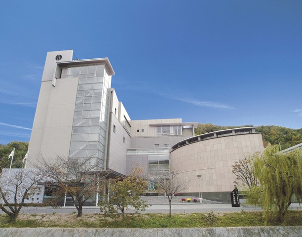 学びの未来 こだま代表 安原伸家さん「こだまの森」で自然体験塾 経済リポートWEB版